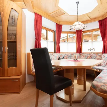 Ferienbauernhof Stallhaeusl Apartamento Fieberbrunn